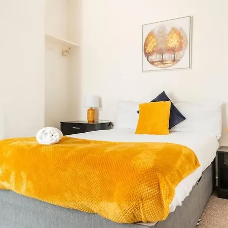 Home Near Anfield And Everton Fc With Free Parking Liverpool Exterior photo