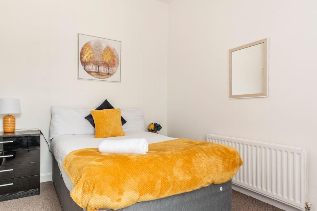 Near Anfield And Everton Fc With Free Parking Apartment Liverpool