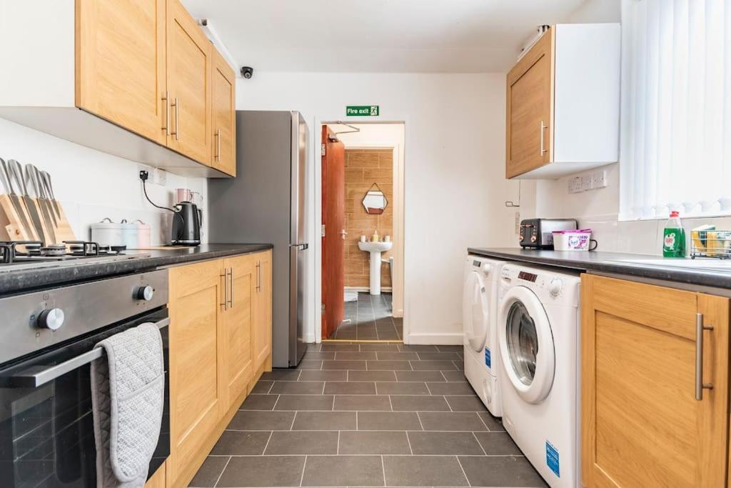 Near Anfield And Everton Fc With Free Parking * Liverpool